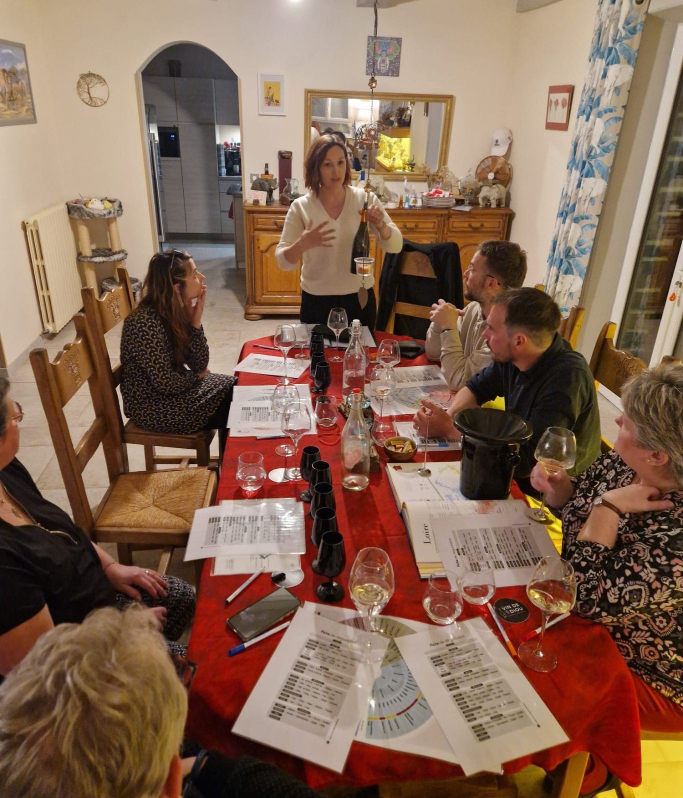 Animation et dégustation de vin à domicile sud-manche Animation et dégustation de vin à domicile sud-manche